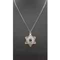 925 Sterling Silver Pendant and Chain weight 5g as per photo