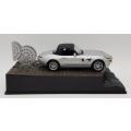 BMW Z8 - The World is not enough model car - case cracked - as per photo