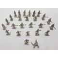Lot of 26 lead soldiers, unpainted - as per photo