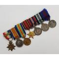 Set of WWI and WW2 miniature medal set - as per scan