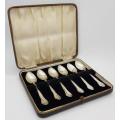 Set of 6 Hallmark Silver spoons in box weight 52,7g - as per photo