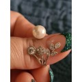 925 Sterling Silver Flower and Pearl Ring