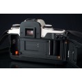 CANON EOS 50 35mm SLR film camera body Eye Focus Control  **Great Condition**