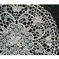 Pretty vintage Venetian lace doilie 22cm