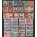 PAKISTAN - Very nice range of early used issues including overprints.