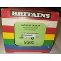 Britains die-cast Vacuum Tanker 9560 (1979)
