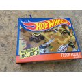 Hot wheels puzzle track with car