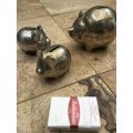 lot of 3 piggy banks , money boxes , non magnetic