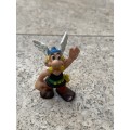 vintage asterix bully 1974 figure with mini asterix plastoy drinking potion pair