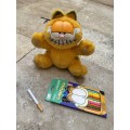 vintage Mead Garfield paws pencil crayons unused with suction doll