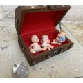 Vintage magic diaper baby babies lot of 4 in wooden treasure chest 1991