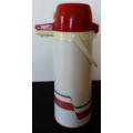 Vintage Airpot 2,7 litre capacity thermos carafe vacuum dispenser - in working order