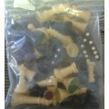 JOBLOT VINTAGE CHESS AND DOMINO PIECES - made from wood and plastic