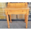 A FABULOUS  ONE DRAWER DRESSING TABLE ( COLLECTION EDENVALE JHB )