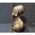 A HAND CARVED  SCULPTURE AFRICAN STATUE