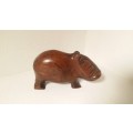 Wood carved Hippo 6 cm