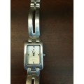 Watches -   Ladies Watch in working condition