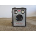 This Golden Oldie Is Over 60 Year Old !!! Kodak Brownie Flash 2 Camera 'Kodet' Lens  Made in England