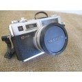 Beautiful Vintage Yashica GS Electro 35 Camera With Color - Yashinon DX  1: 1.7   1 = 45mm Lens 1970