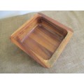 Unique And Outstanding Quality Square Shaped Solid Wood Salad Bowl
