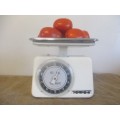 Beautiful Vintage Metal Tower 10Kg Kitchen Scale               Made In W.Germany