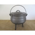 Magnificent And Robust Sizable BestDuty #2 Three Legged Solid Cast Iron Potjie Pot With Falkirk Lid