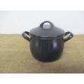 Cute Vintage Old Fashioned 2Lt Black Enamel Pot