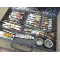 Vintage Winsor & Newton Limited London England Oil Paint Set In Original Metal Container
