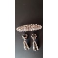 CRYSTAL BROOCH WITH PIN & MATCHING CRYSTAL EAR STUDS WITH BLACK CRYSTALS