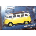 Greenlight Limited Edition Diecast Model - Volkswagen Samba Bus & Shasta Airflyte