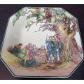 ROYAL DOULTON `Under the Greenwood Tree` Dish