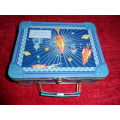 Very good condition tin lunchbox suitcase. 21 x 16 x 6cm No dents