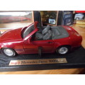 MAISTO MERCEDES 500 SL 1989 BURGUNDY  1/18  Scale