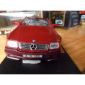 MAISTO MERCEDES 500 SL 1989 BURGUNDY  1/18  Scale