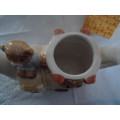 Sweet teddy house teapot `14cm 2 small paint chips