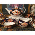 Stunning Royal Albert Heirloom 28 Piece Tea Set incl Victorian Teapot 12 Place Un used 1st Quality !
