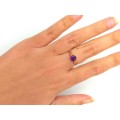 Purple amethyst solitiare ring (9ct gold)