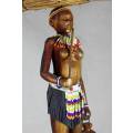 HR Mbhele - Woman Carrying Large Bundle of Reeds - Lovely Display Piece!! Low price!!- Bid now!!