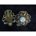 VINTAGE LIKE  CLIP ON EARRINGS FOUX PEARL AND GOLD TONED