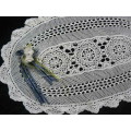 HAND CROCHETED VINTAGE COTTON TABLE RUNNER OR CENTRE PIECE