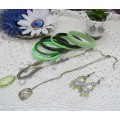 VINTAGE : Lot of 10 Jewellery pieces : Green, Silver & Gold Toned etc.
