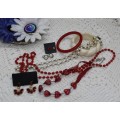 VINTAGE & NEW : Lot of 8 Jewellery pieces : Beautiful in Red