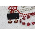 VINTAGE & NEW : Lot of 8 Jewellery pieces : Beautiful in Red