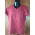 SPECIAL! MENS: RED T-SHIRT - MAKE: COTTON ON - SIZE: M