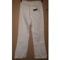 Ladies - White Jeans - Make - No make - Size - no size looks like 8 or 10