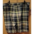 Mens - Multicolored Shorts - Make - Maui- Size - 42