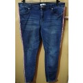 Ladies - Blue Jeans - Make - Free 2 B - Size - 14