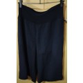 Ladies - 3/4 Black & White Pants - Make - Jade Corporate Clothing - Size - 12
