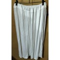 Ladies - 2 Pce White Outfit - Make - Rene Taylor - Size - no size