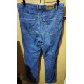 Mens - Blue Jeans - Make - Oakridge - Size -36